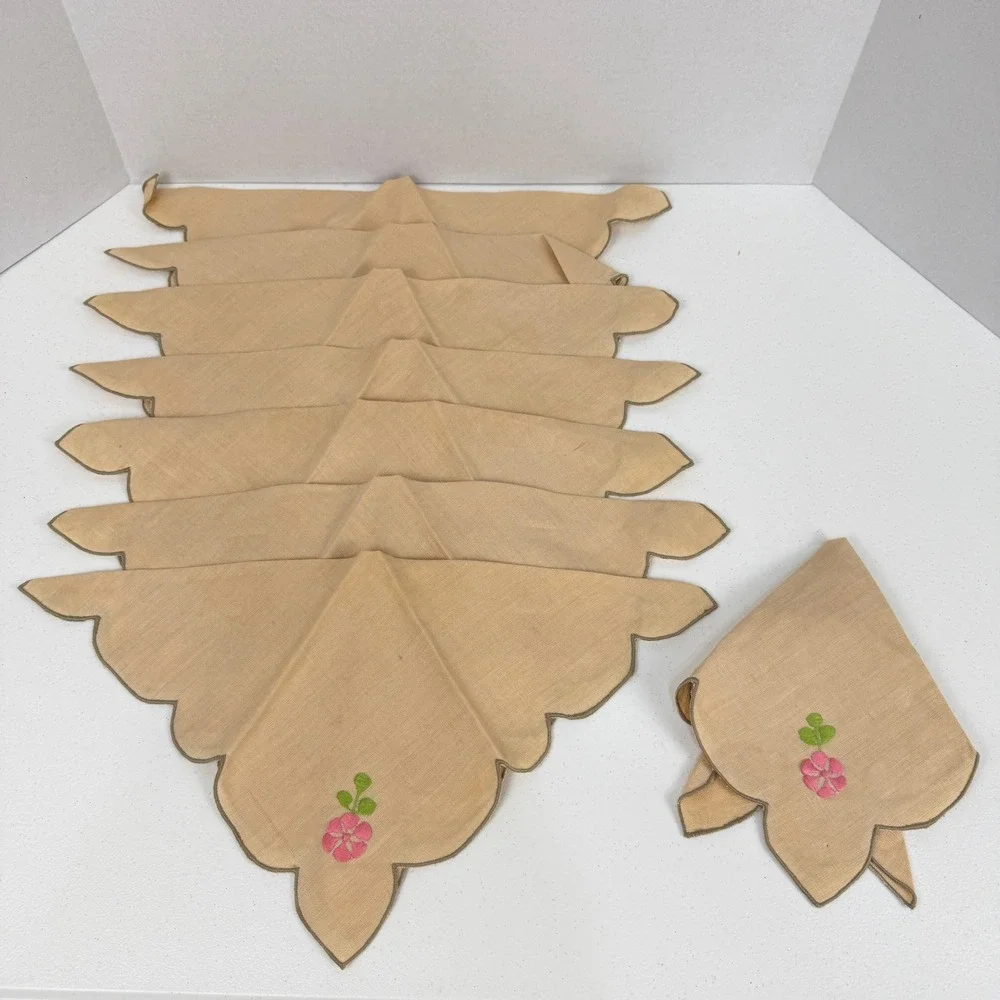 Vintage Embroidered Scalloped Napkins Set of 8 Tan Pink Floral Cottagecore